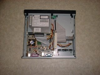 5 caseoffitxpc.jpg - Tope shot of the ITX system